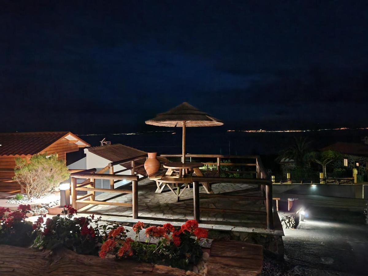 Villa Lucy'S Rosegarden Urzelina Esterno foto